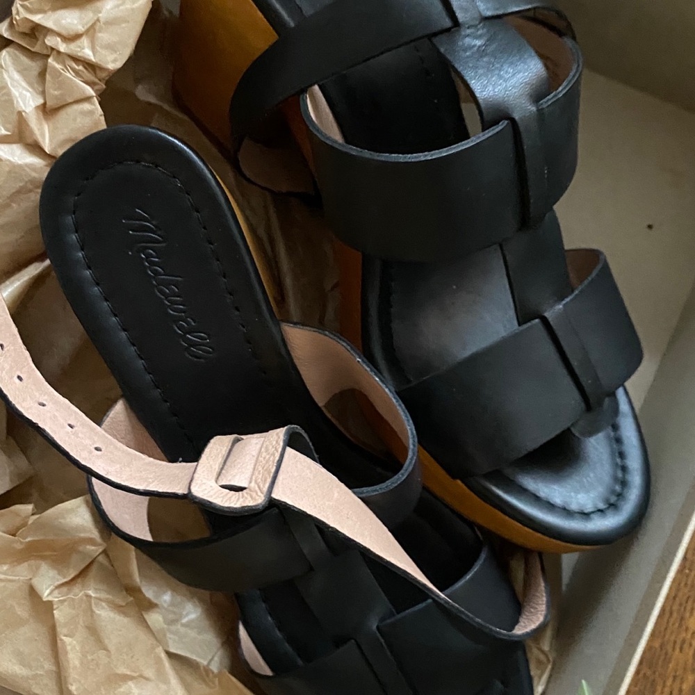 Madewell Irving Sandal • Black - Picture 6 of 7